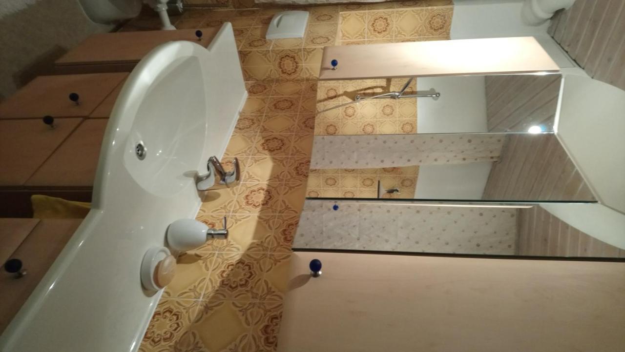 Casa La Collina Delle Ginestre Apartment เอเบอร์บาค ภายนอก รูปภาพ
